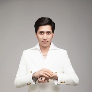 女人下面被艹视频
